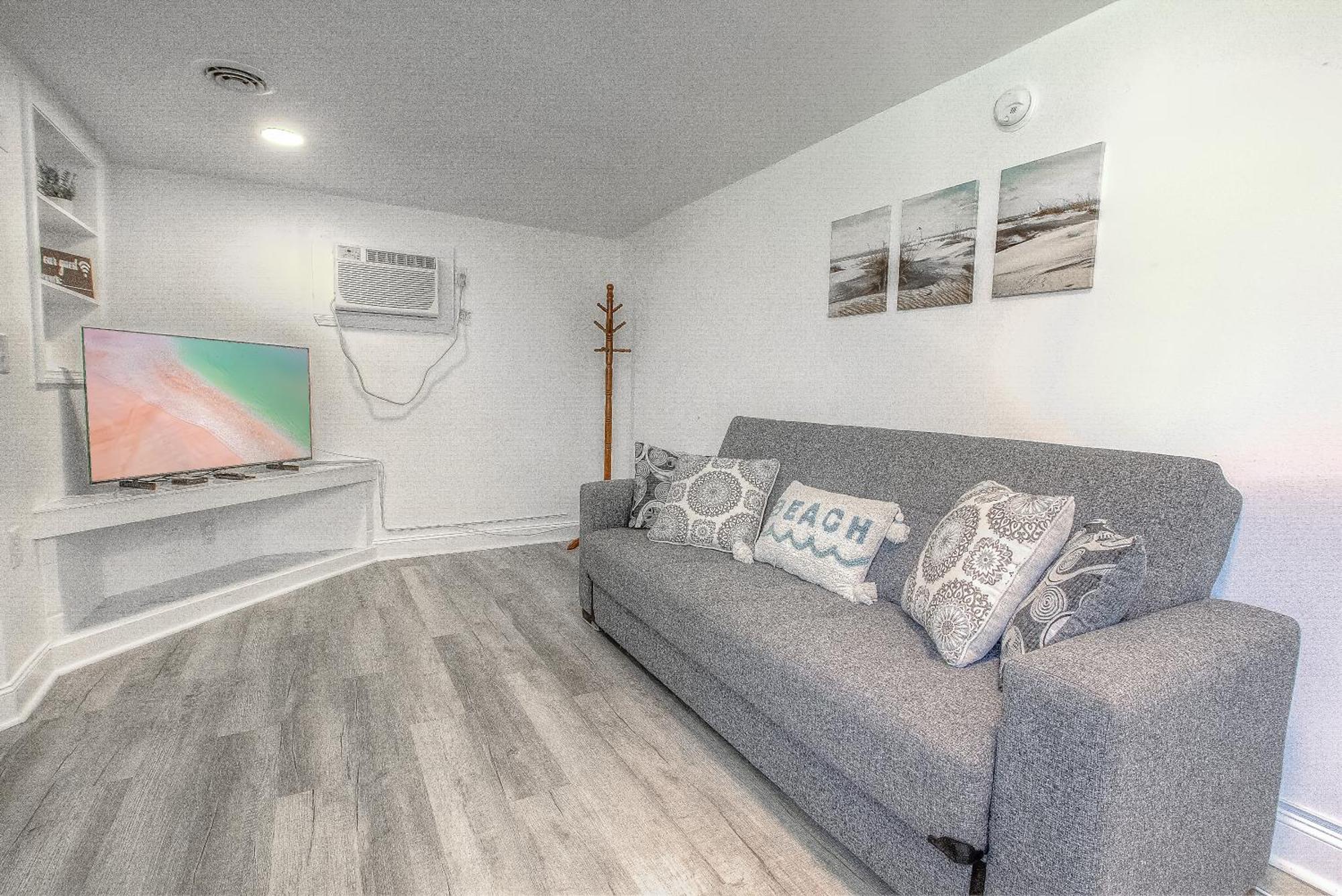 Daytona Shores Inn And Suites Дейтона-Бич-Шорс Экстерьер фото